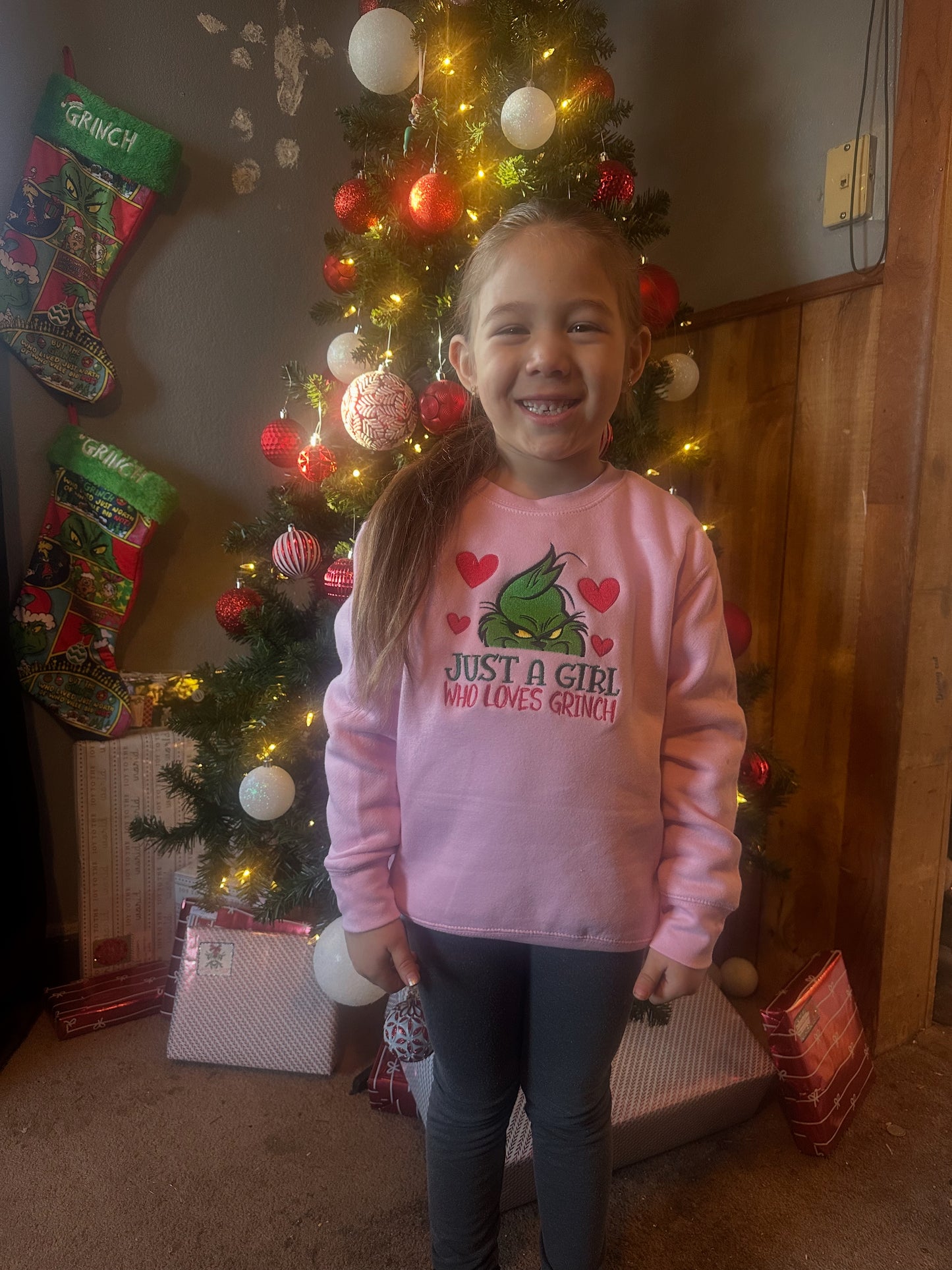 Just a girl who loves the grinch